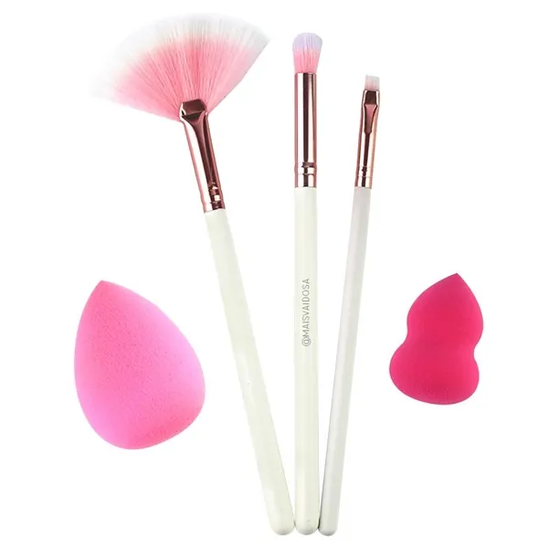 Kit com 3 Pincéis e 2 Esponjas Real Love