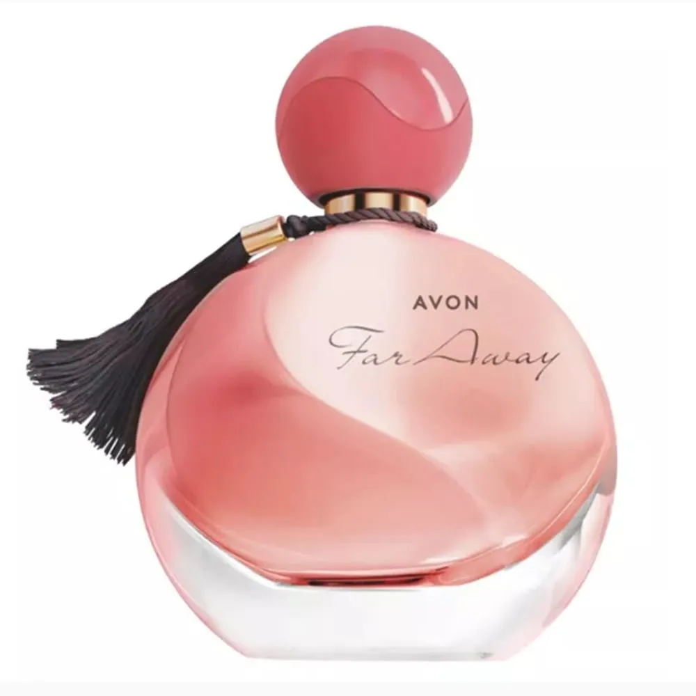 Avon Perfumaria Far Away Deo-Colônia Spray 50ml - nova embalagemFloral oriental baunilha.Levemente amadeirada com um toque moderno e sedutor.Notas de saída: Ylang, Ylang, Laranja, Côco e PêssegoNotas de corpo: Jasmim, Osmanthus, Rosa, violeta, Gardênia e F