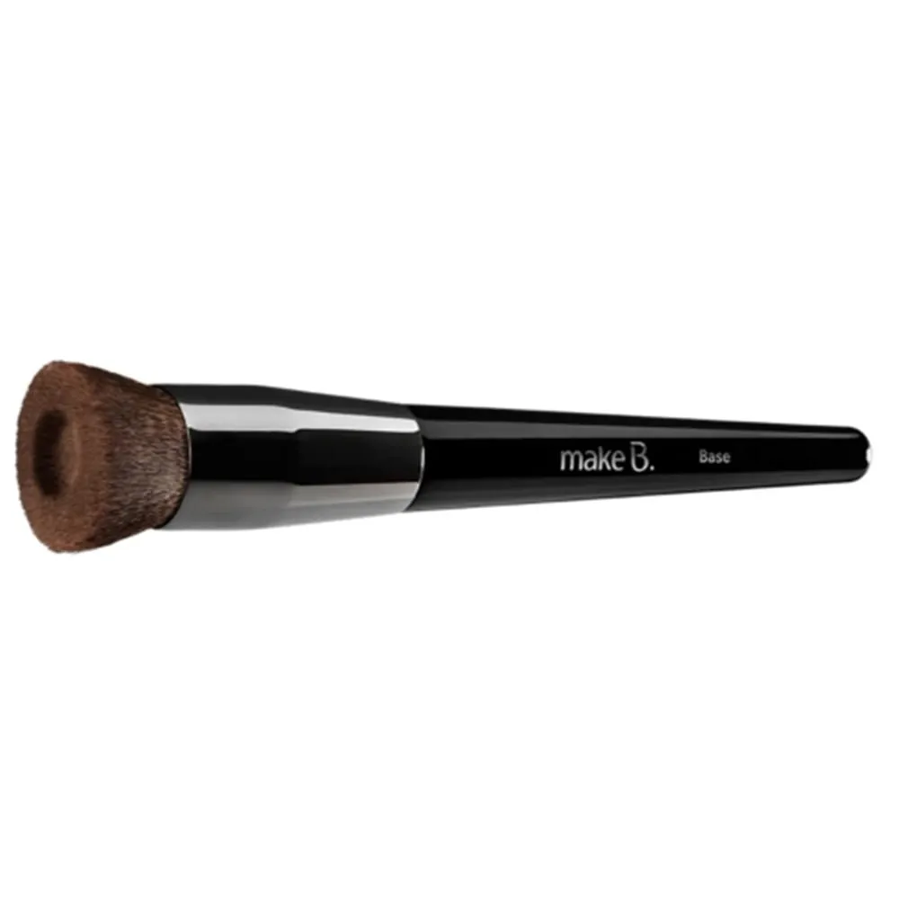 Pincel para Base Líquida Make B. Make B. O BoticárioPincel para Base Líquida Make B.Criado especificamente para facilitar a aplicação de bases líquidas, Make B. Pincel Base Líquida possui cerdas sintéticas de alta performance e um formato inovador que vai